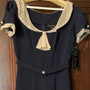 *SOLD* Super cute 1940s inspired dress